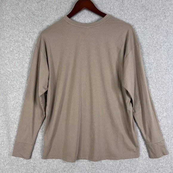 Vuori Shirt Womens Size XS Cobblestone Long Sleeve Feather Tee - Picture 6 of 10